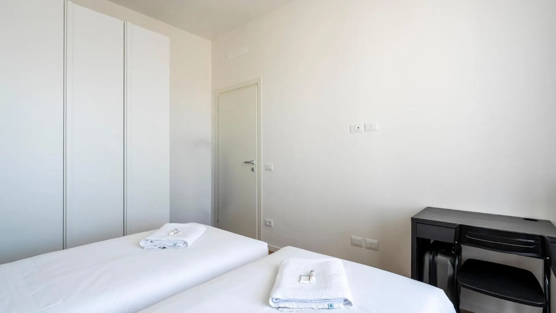 Apartment New 2Bdr - Panoramic Penthouse With Parking Space Florence