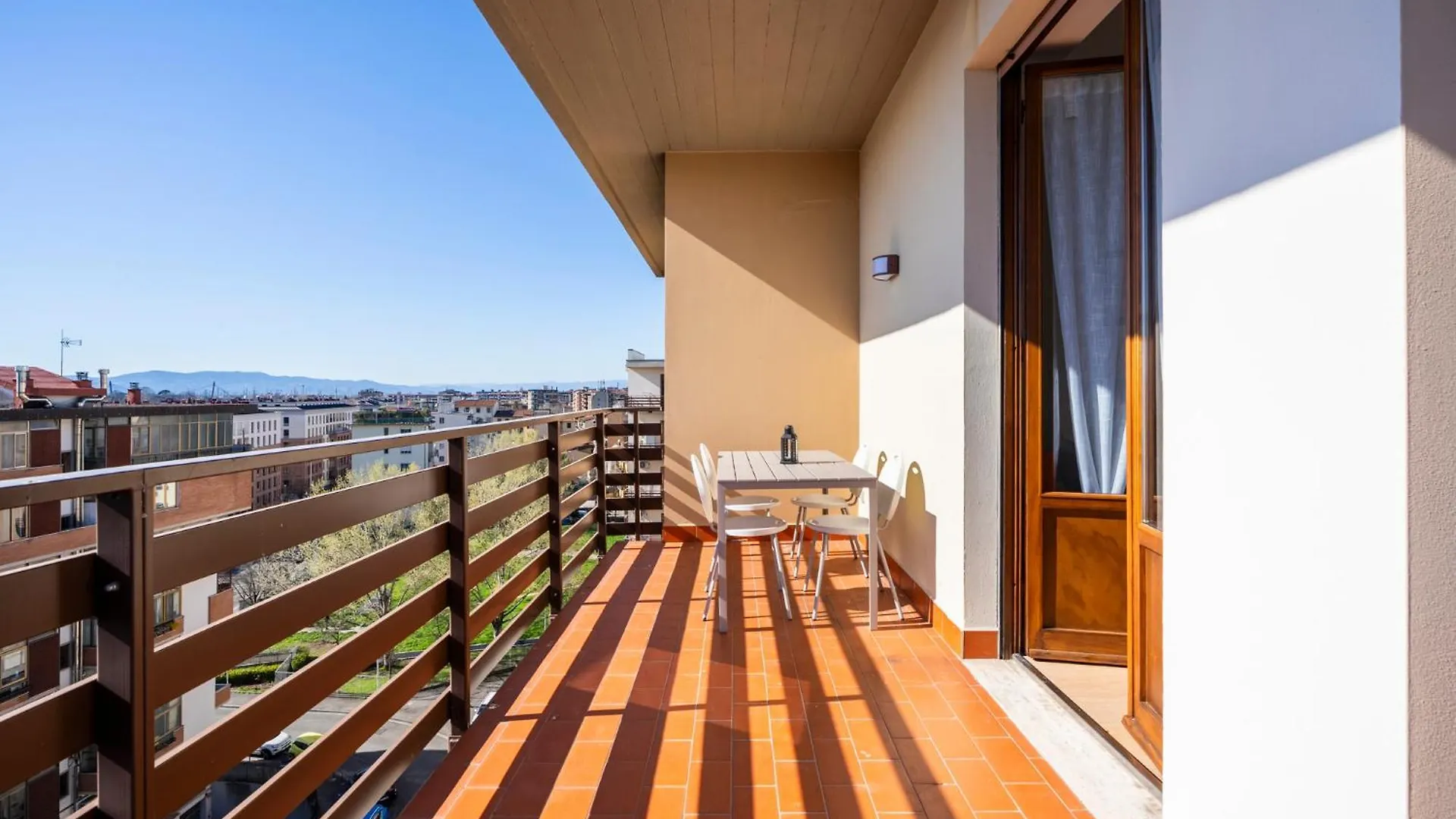 Lägenhet New 2Bdr - Panoramic Penthouse With Parking Space Florens Italien
